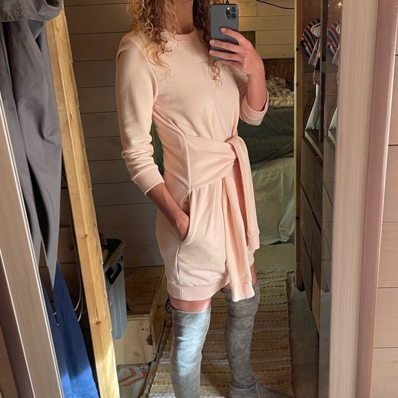 Front Row Shop Cotton Long Sleeve Sweatshirt Dress in Pale Pink Size Small - Picture 10 of 10